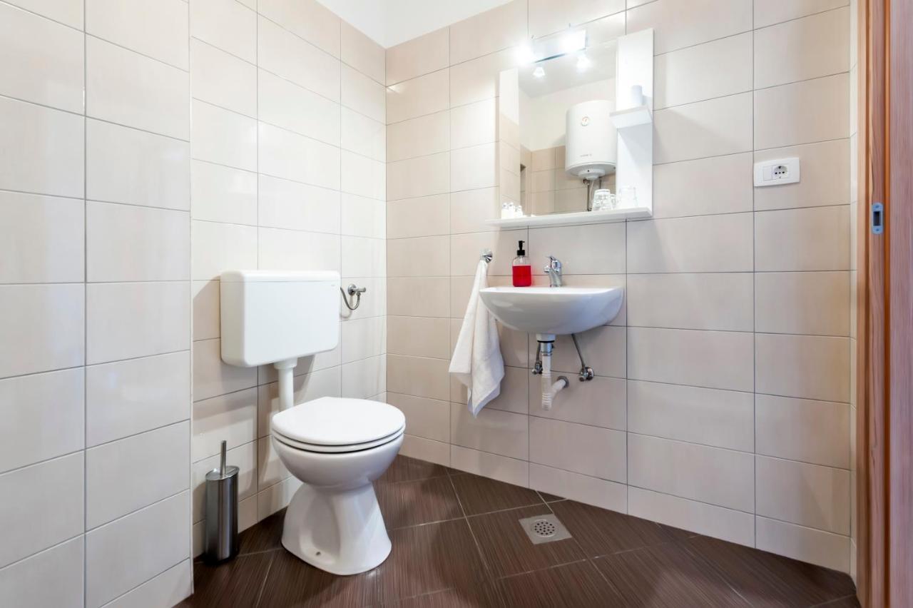 Apartments Vinko Rovinj Bagian luar foto