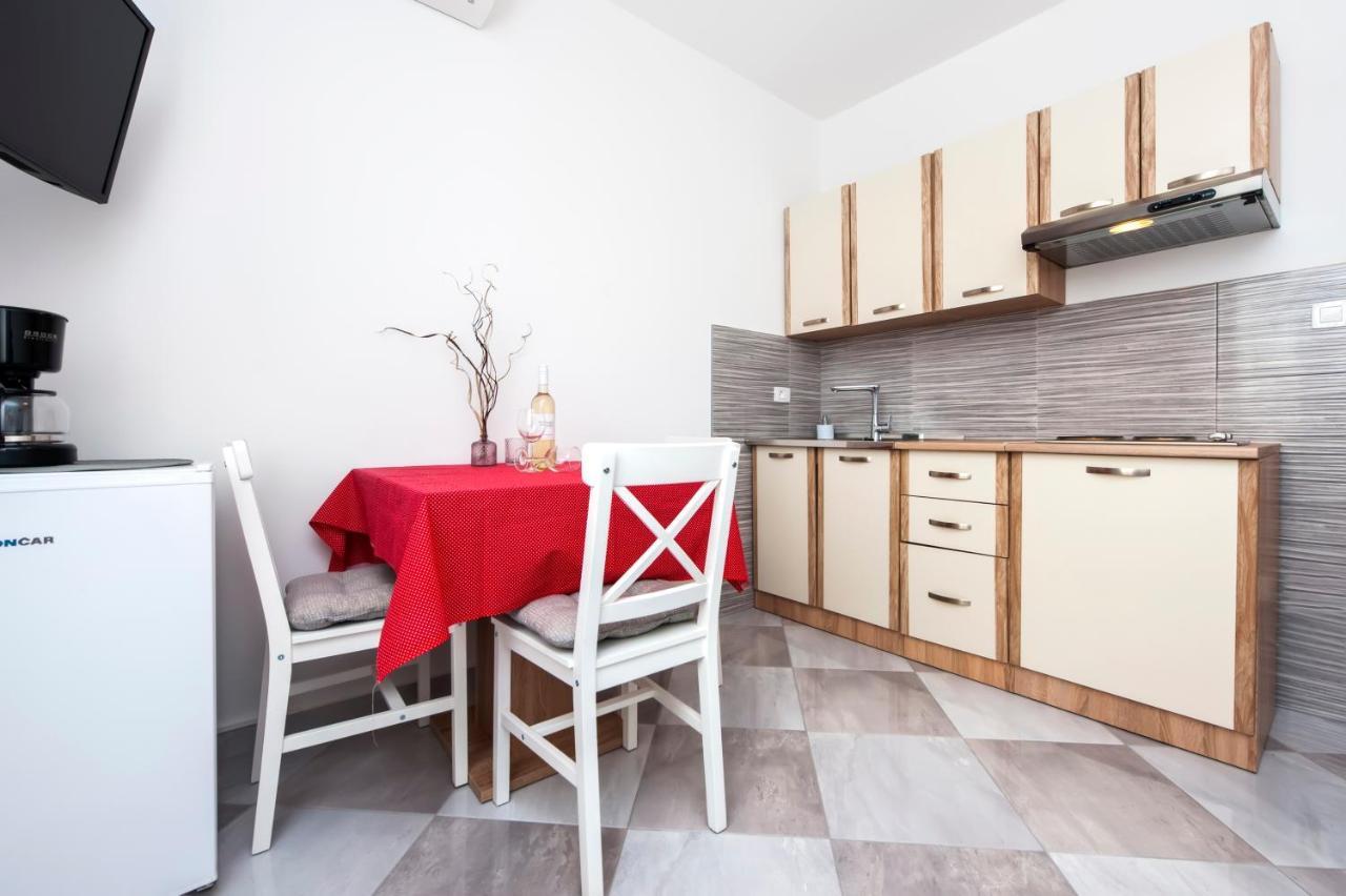 Apartments Vinko Rovinj Bagian luar foto