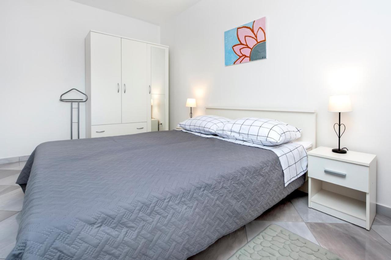 Apartments Vinko Rovinj Bagian luar foto