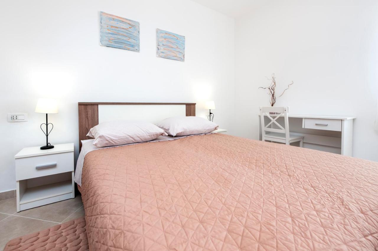 Apartments Vinko Rovinj Bagian luar foto