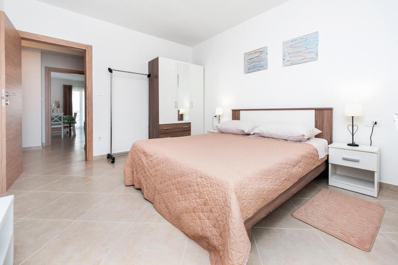 Apartments Vinko Rovinj Bagian luar foto